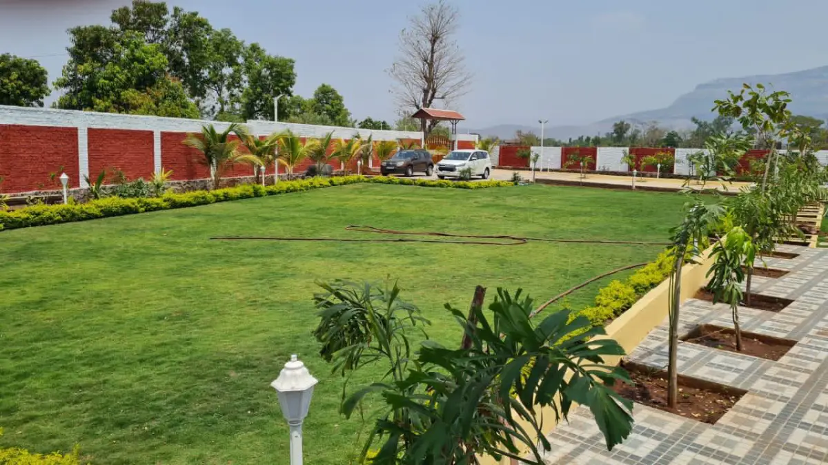 Yelloo Cottages 