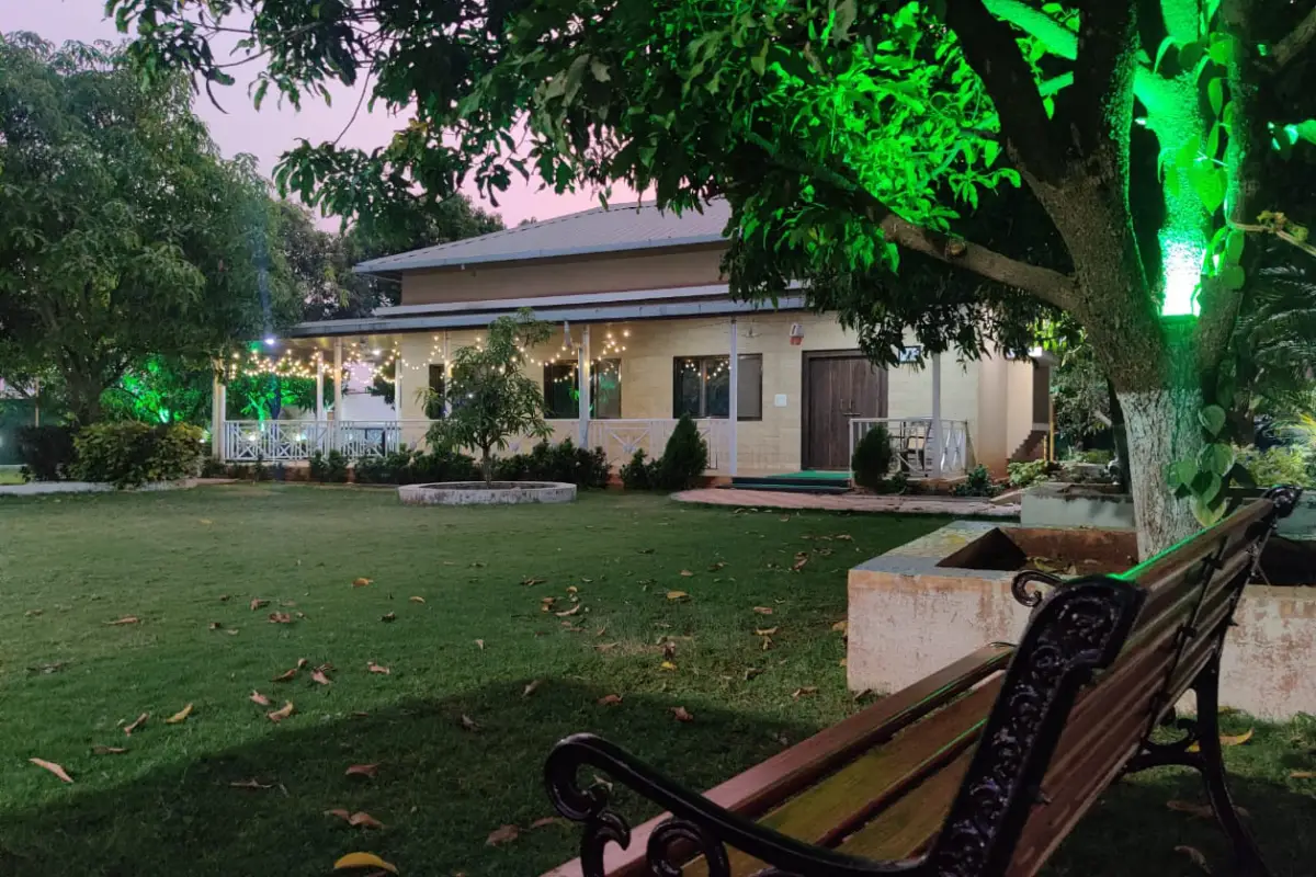 Aura Villa