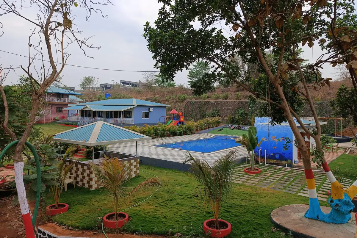 Green Forest Staycations