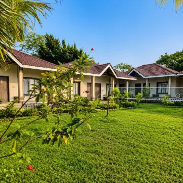 Breeze Cottages